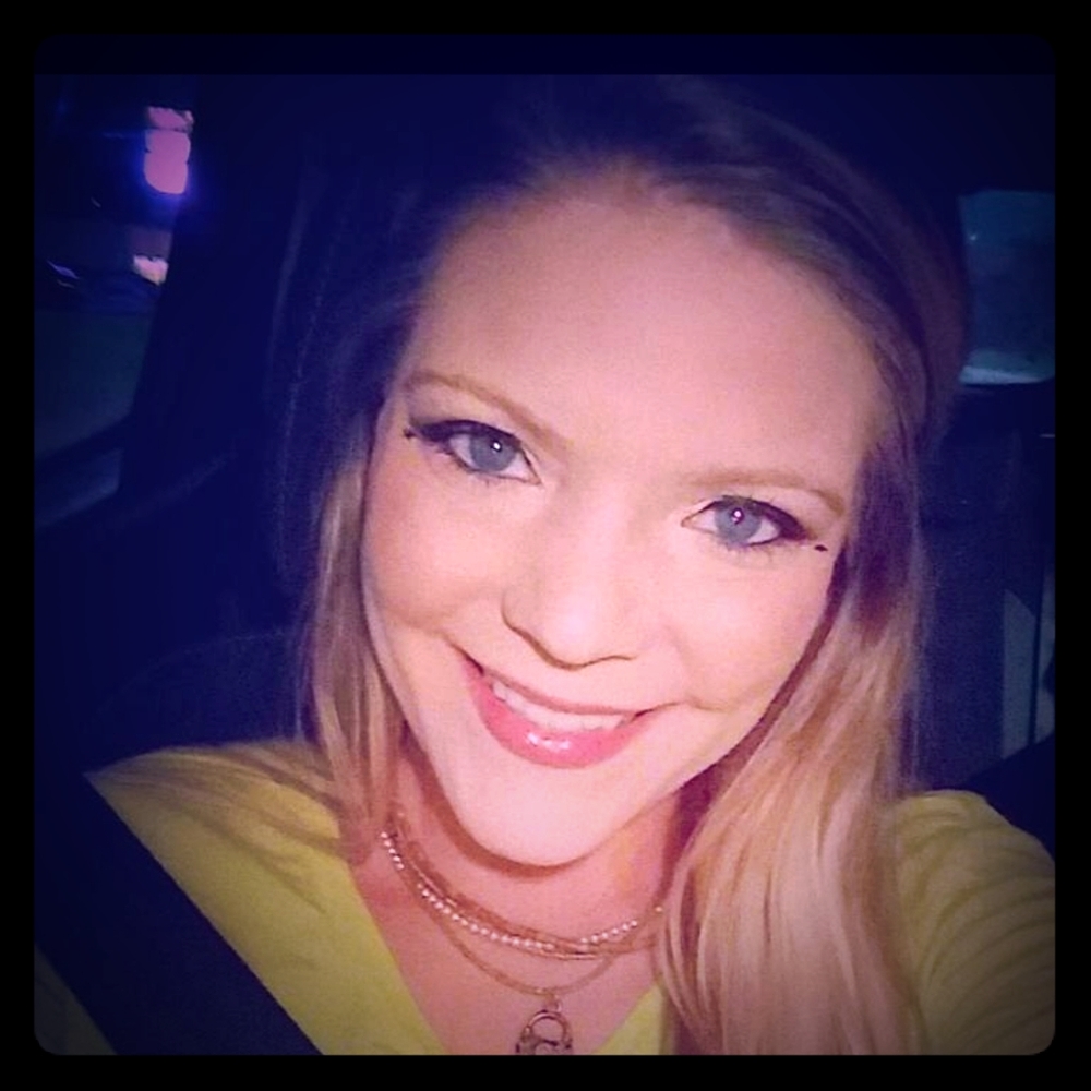 Meet your Posher, Brooke
